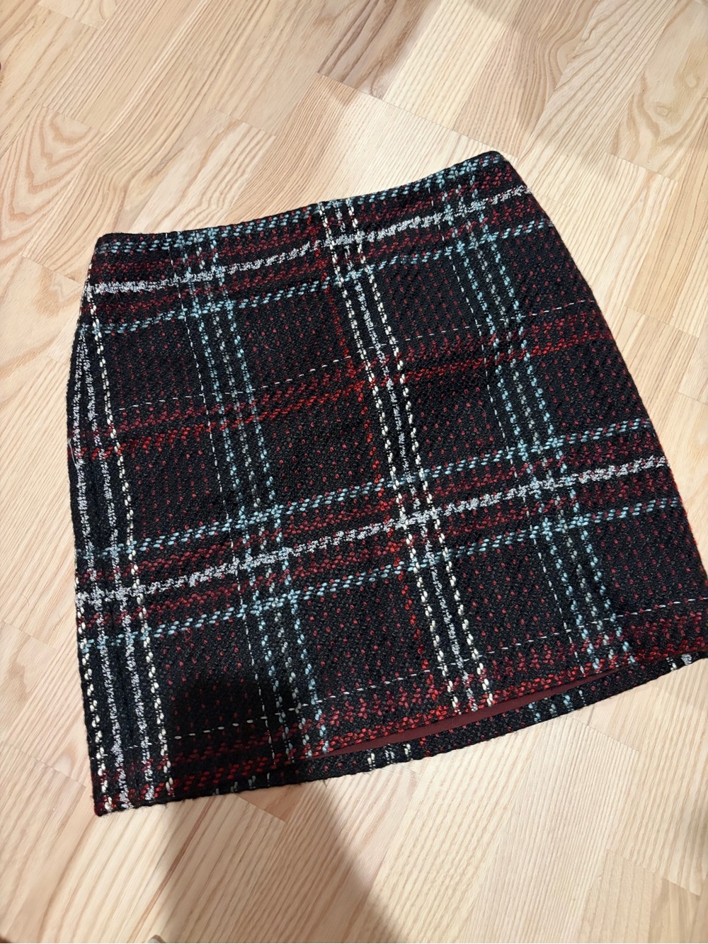 White House Black Market Black Plaid Tweed Mini Skirt with Red and Cream